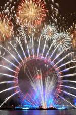 Watch New Year\'s Eve Fireworks From London Nowvideo